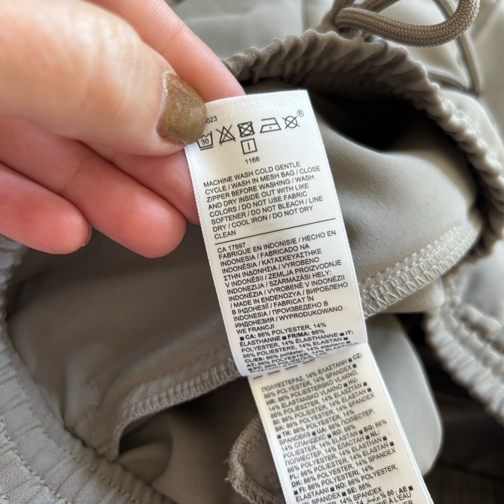 ATHLETA ENDEAVOR JOGGERS SIZE 6 ATHLEISURE REFINED CHIC MODERN ELEVATED - Picture 5 of 7